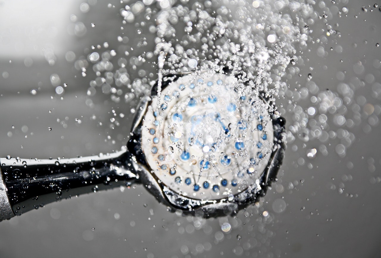 why long hot showers are bad skin